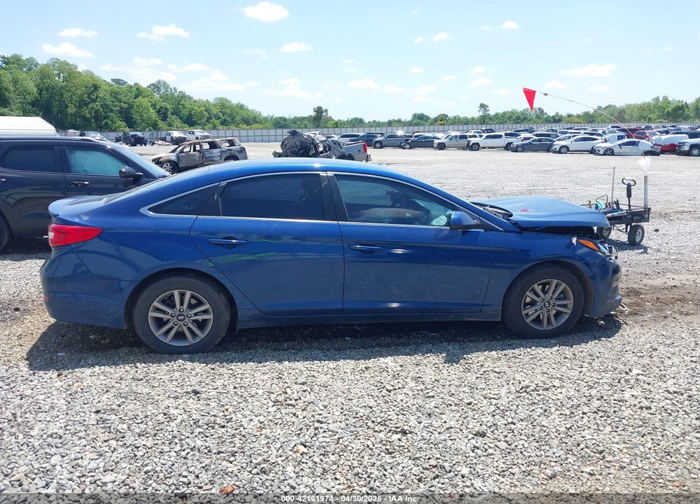 2015 HYUNDAI SONATA VIN: 5NPE24AF6FH135439
