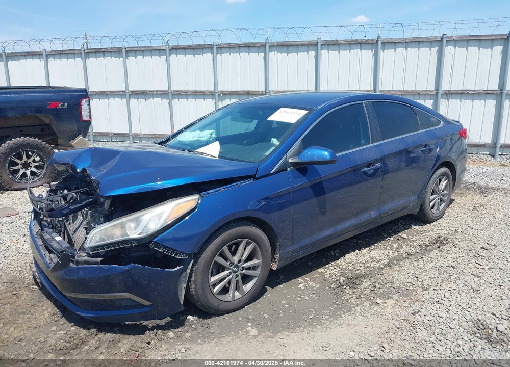 2015 HYUNDAI SONATA VIN: 5NPE24AF6FH135439