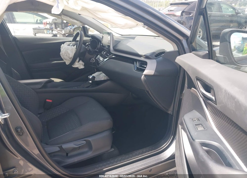 2020 TOYOTA C-HR VIN: NMTKHMBX9LR114341