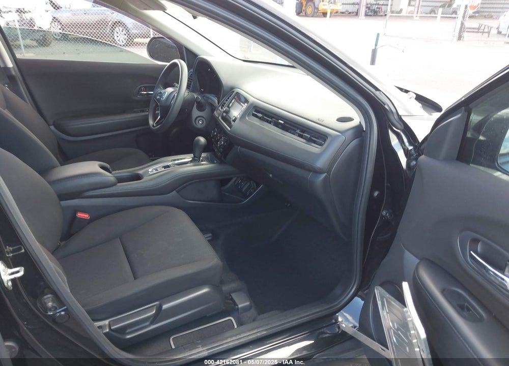 2018 HONDA HR-V VIN: 3CZRU5H33JM720215