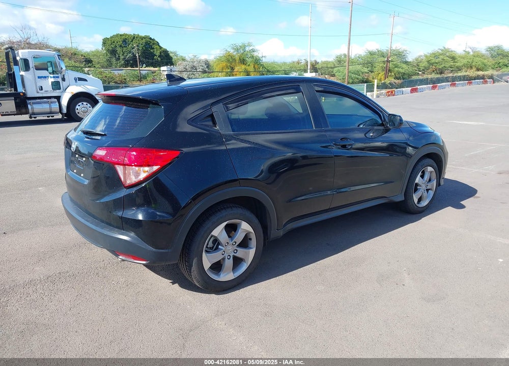 2018 HONDA HR-V VIN: 3CZRU5H33JM720215