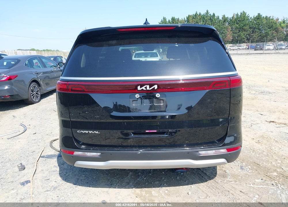 2024 KIA CARNIVAL MPV LX SEAT PACKAGE VIN: KNDNB4H35R6343032