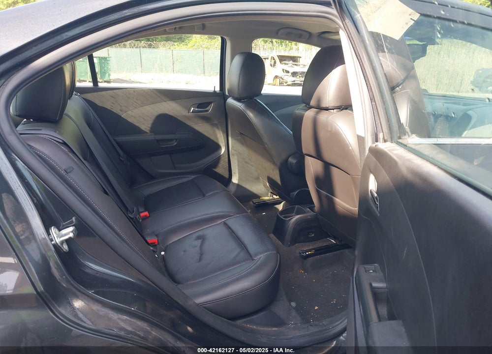 2016 CHEVROLET SONIC VIN: 1G1JE5SB9G4133949