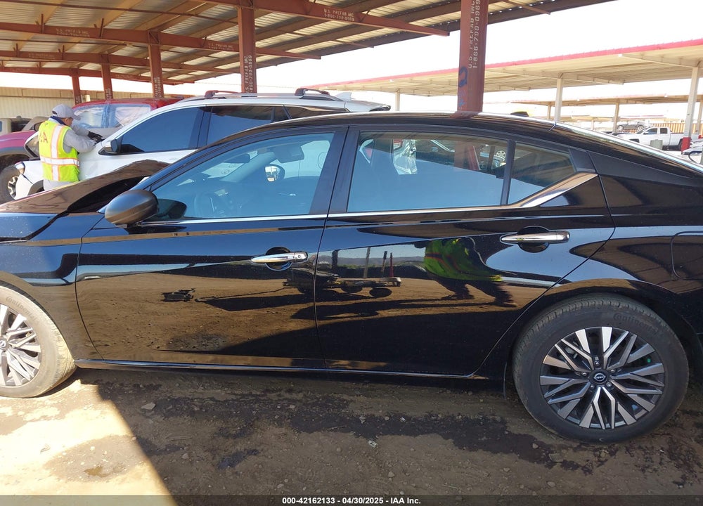 2024 NISSAN ALTIMA SV FWD VIN: 1N4BL4DV8RN326146
