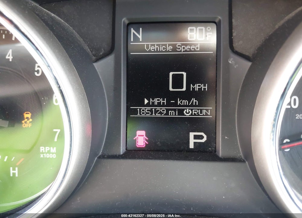 2011 JEEP GRAND CHEROKEE VIN: 1J4RR6GGXBC526649
