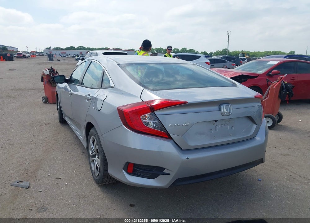 2017 HONDA CIVIC VIN: 19XFC2F52HE007907