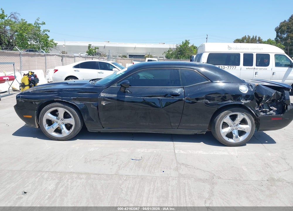 2013 DODGE CHALLENGER SXT VIN: 2C3CDYAG7DH653555
