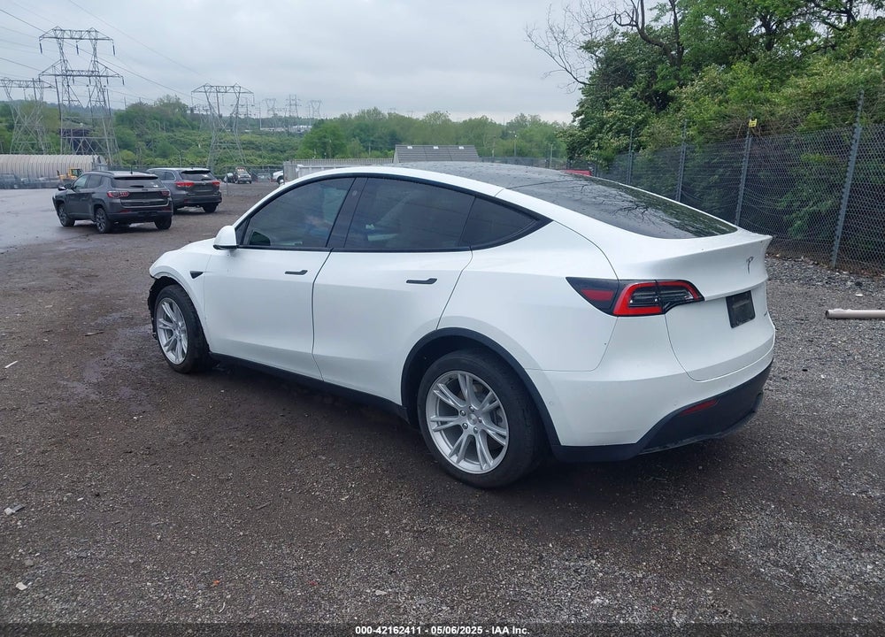 2021 TESLA MODEL Y LONG RANGE DUAL MOTOR ALL-WHEEL DRIVE VIN: 5YJYGDEE2MF098692