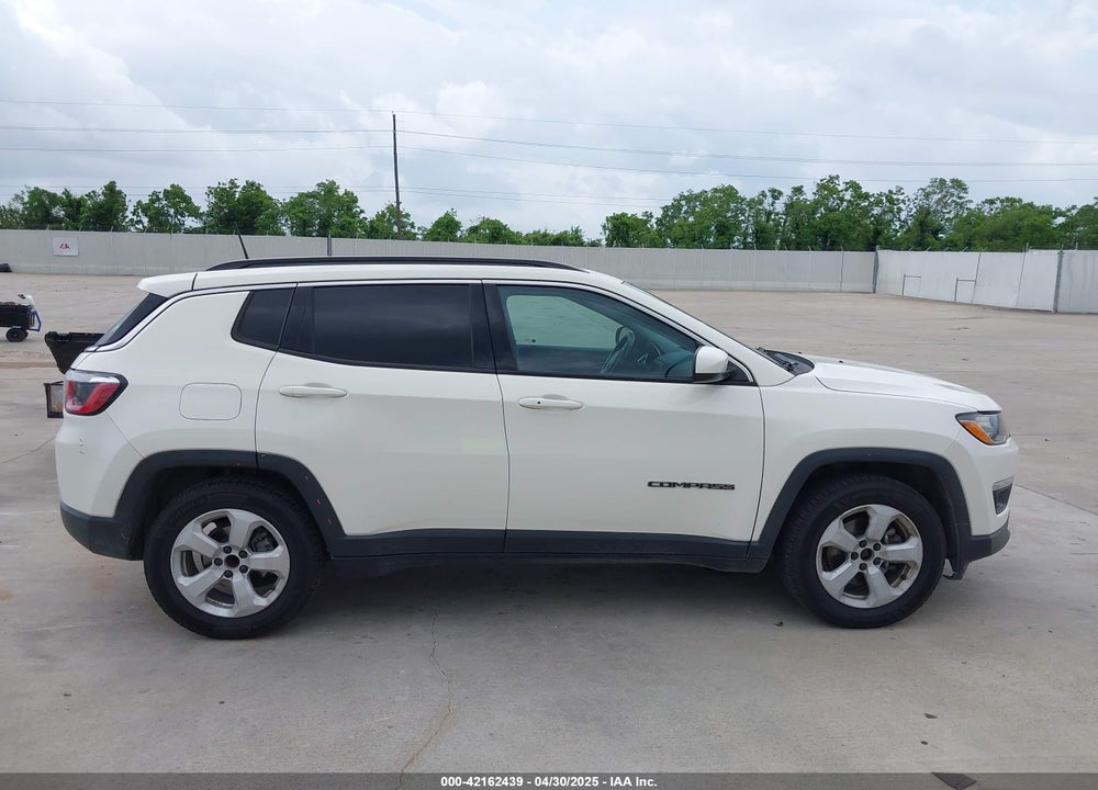 2019 JEEP COMPASS VIN: 3C4NJCBB9KT652088