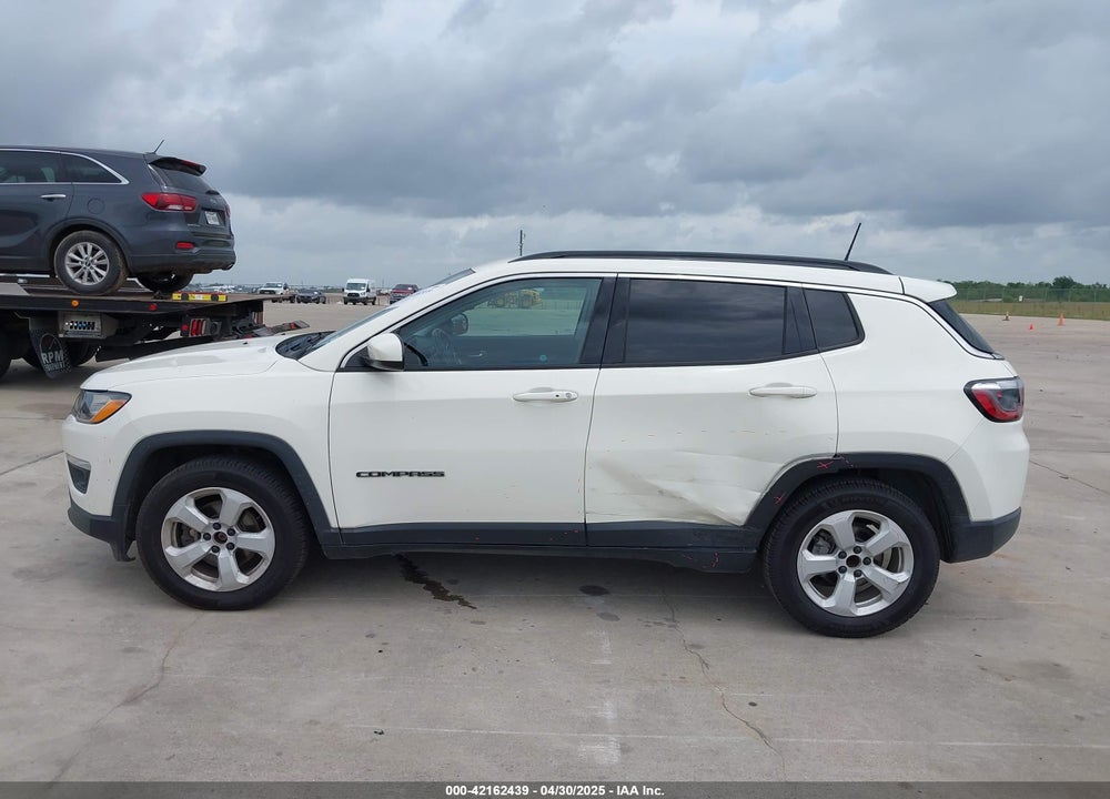 2019 JEEP COMPASS VIN: 3C4NJCBB9KT652088