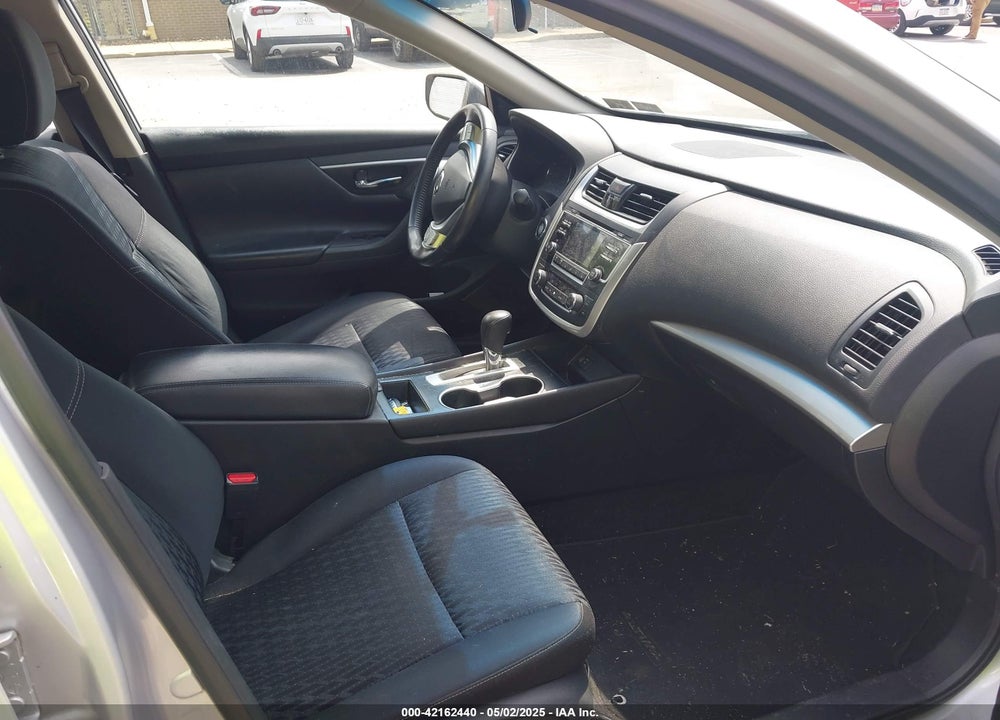 2017 NISSAN ALTIMA VIN: 1N4AL3AP4HC288839
