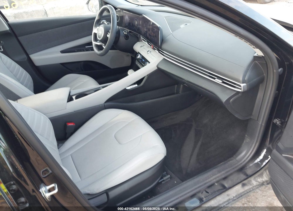 2024 HYUNDAI ELANTRA VIN: KMHLP4DG2RU677351