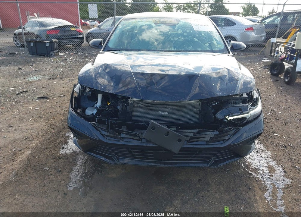 2024 HYUNDAI ELANTRA VIN: KMHLP4DG2RU677351
