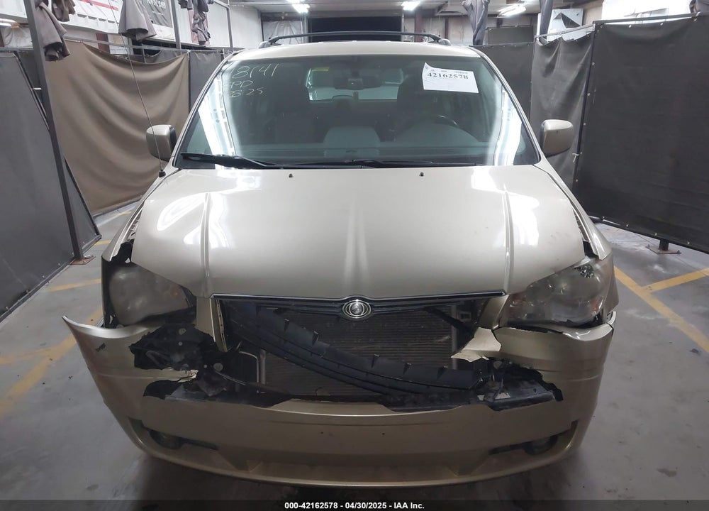 2010 CHRYSLER TOWN & COUNTRY TOURING PLUS VIN: 2A4RR8DX1AR384102