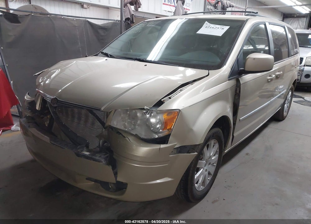 2010 CHRYSLER TOWN & COUNTRY TOURING PLUS VIN: 2A4RR8DX1AR384102