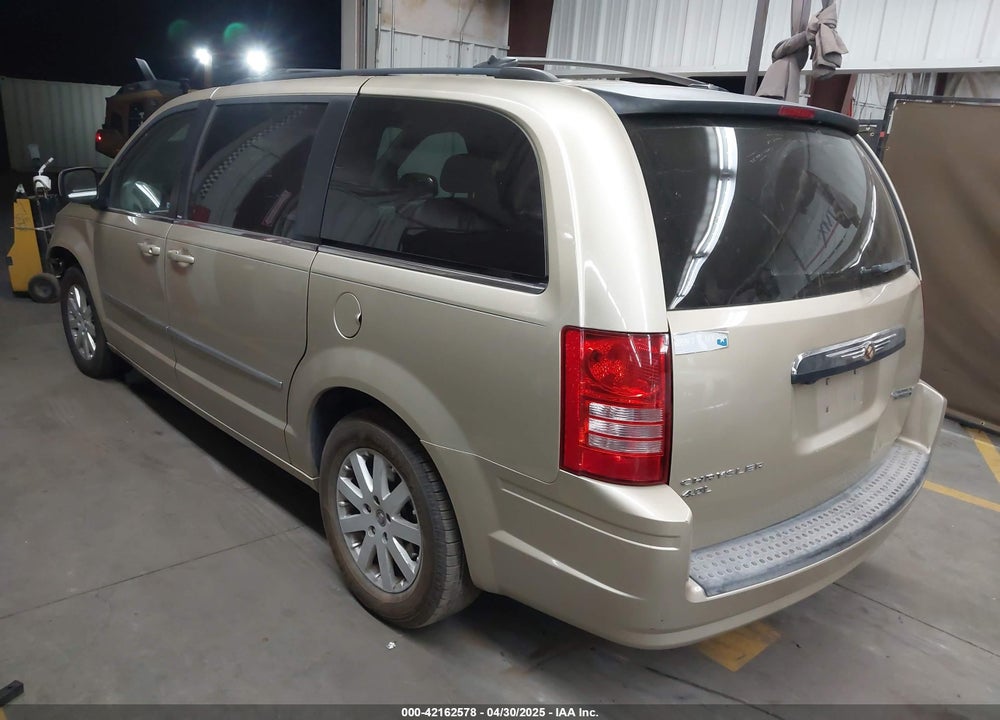 2010 CHRYSLER TOWN & COUNTRY TOURING PLUS VIN: 2A4RR8DX1AR384102