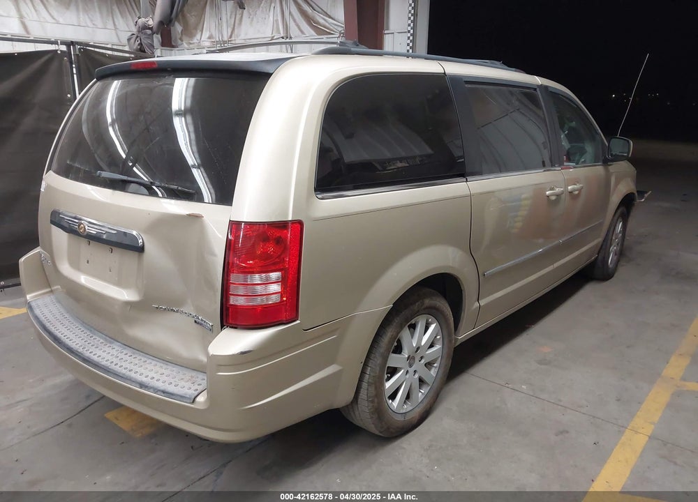 2010 CHRYSLER TOWN & COUNTRY TOURING PLUS VIN: 2A4RR8DX1AR384102