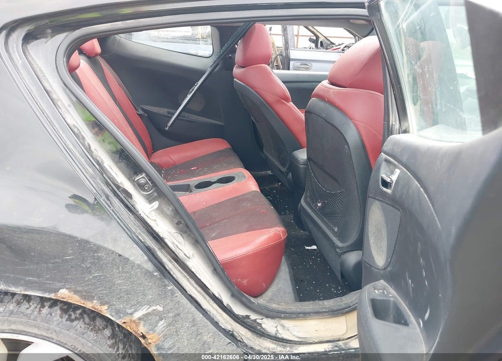 2013 HYUNDAI VELOSTER VIN: KMHTC6ADXDU161796