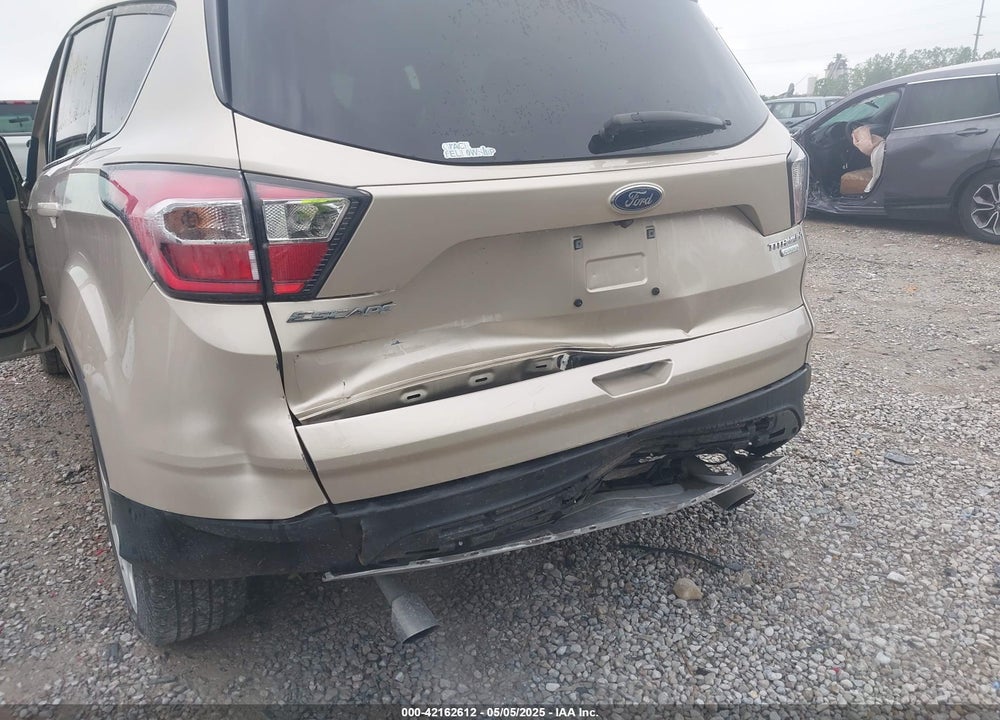 2017 FORD ESCAPE TITANIUM VIN: 1FMCU0JD5HUB15132