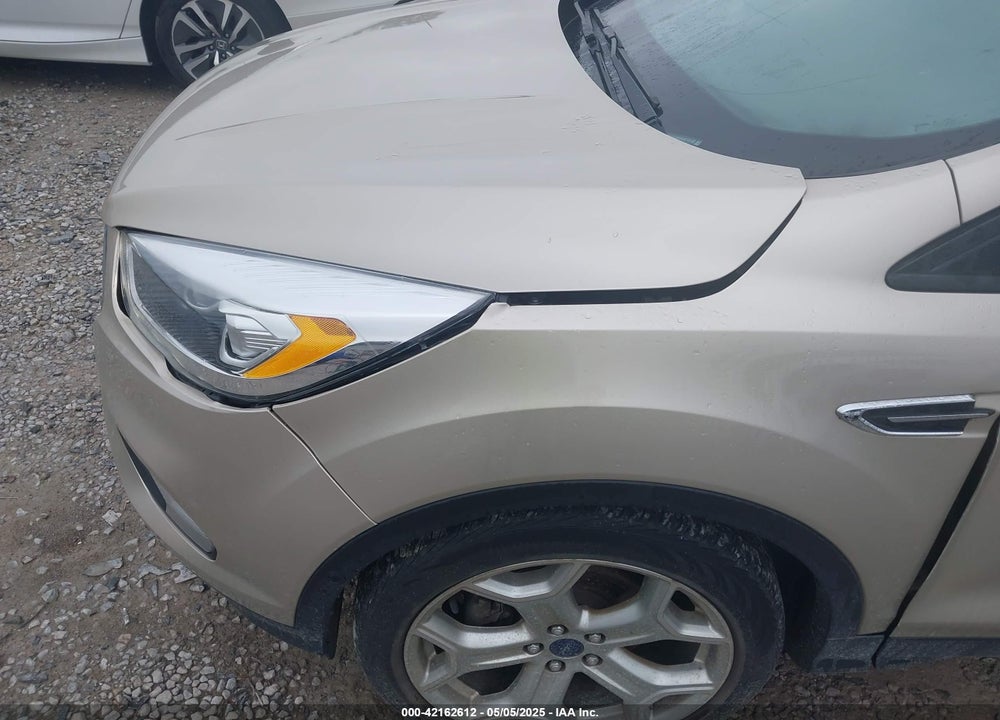 2017 FORD ESCAPE TITANIUM VIN: 1FMCU0JD5HUB15132