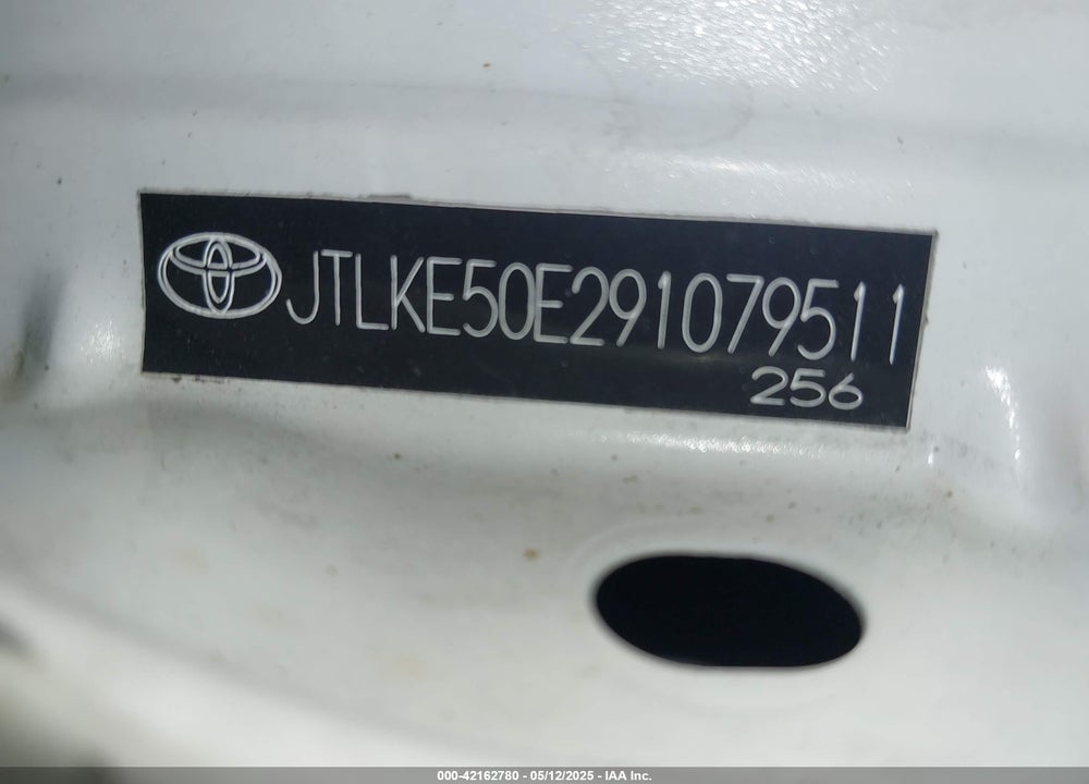 2009 TOYOTA SCION VIN: JTLKE50E291079511
