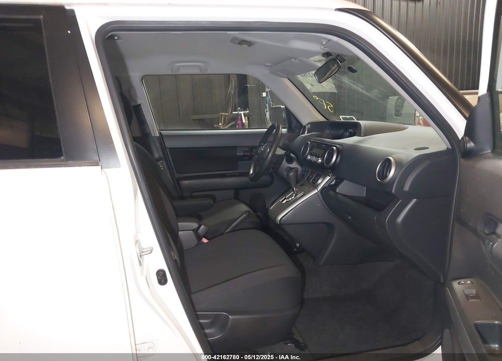 2009 TOYOTA SCION VIN: JTLKE50E291079511