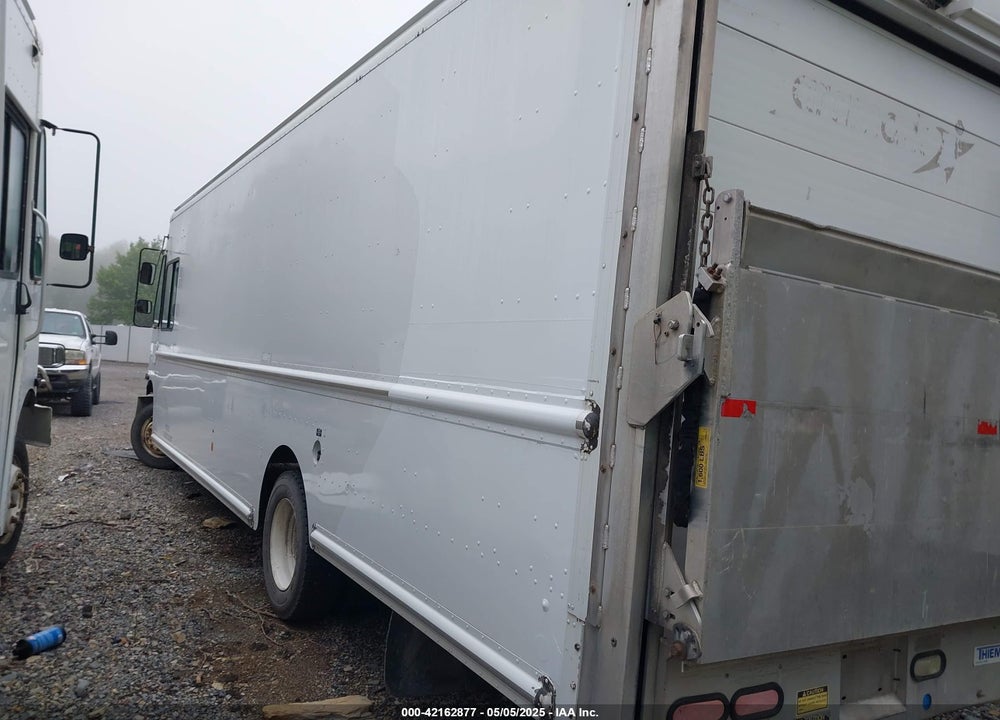 2012 FREIGHTLINER CHASSIS M LINE WALK-IN VAN VIN: 4UZAC3DV0CCBT7122