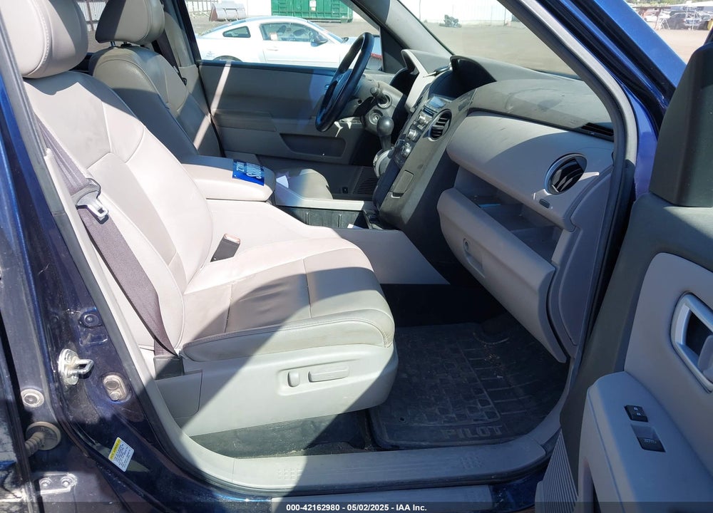 2013 HONDA PILOT VIN: 5FNYF4H50DB031345
