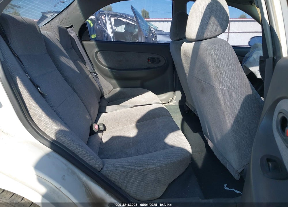 2001 KIA SEPHIA LS VIN: KNAFB121215087076
