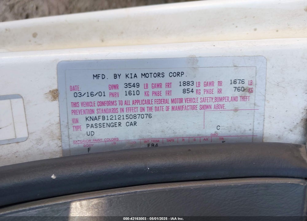 2001 KIA SEPHIA LS VIN: KNAFB121215087076