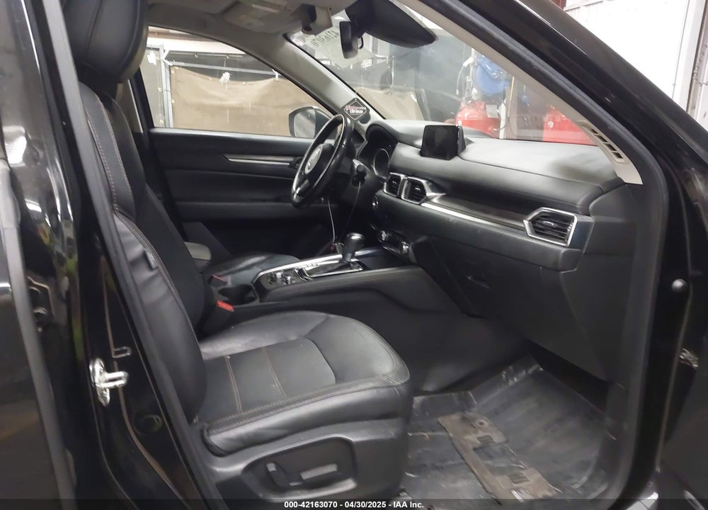2018 MAZDA CX-5 GRAND TOURING VIN: JM3KFADMXJ0311101