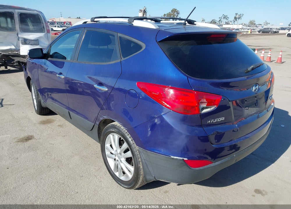 2012 HYUNDAI TUCSON LIMITED VIN: KM8JU3AC7CU530204