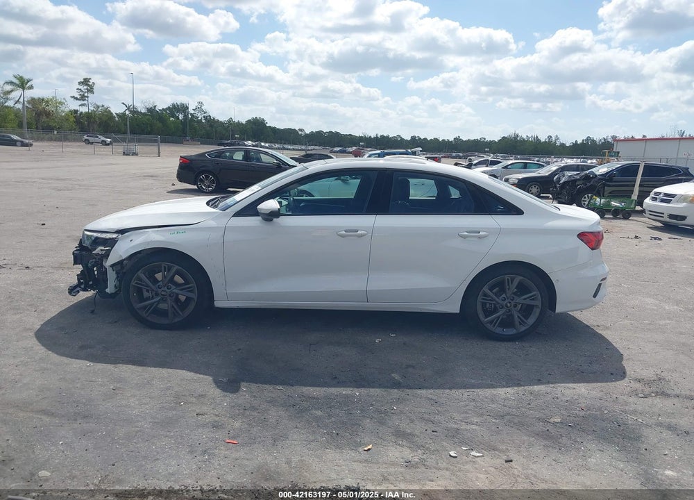 2024 AUDI A3 PREMIUM PLUS 40 TFSI QUATTRO S TRONIC VIN: WAUHUDGY9RA135413