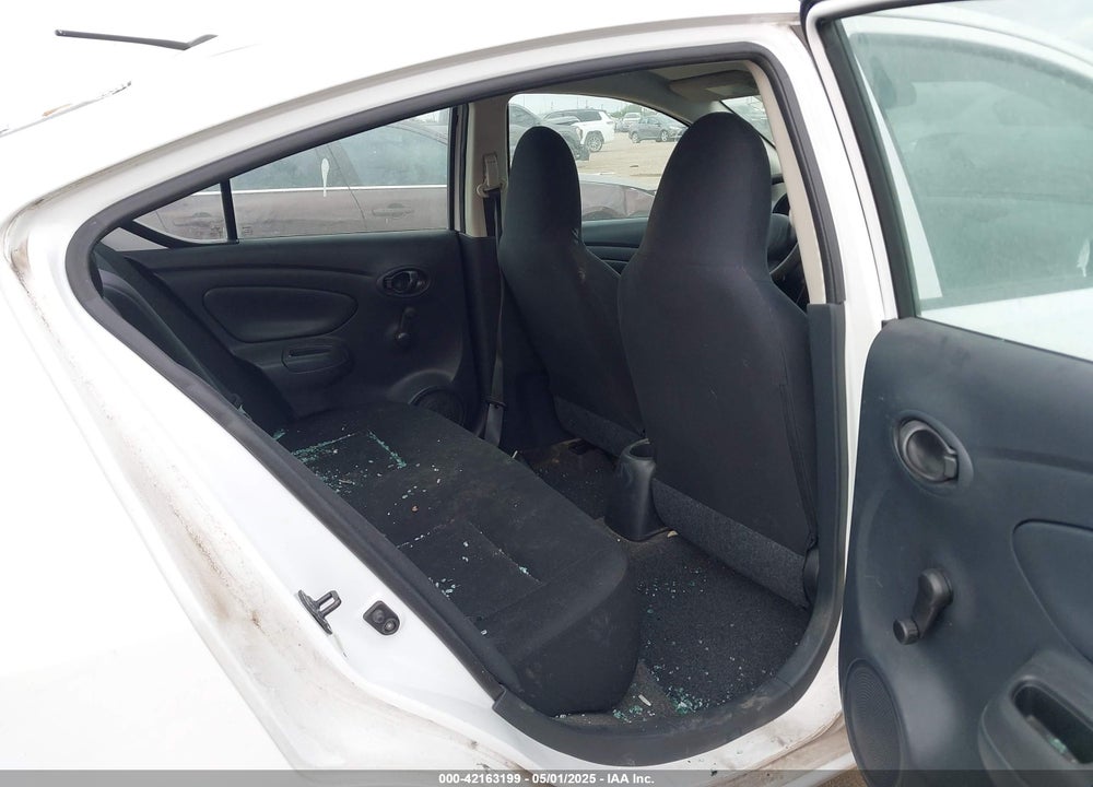 2014 NISSAN VERSA 1.6 S+ VIN: 3N1CN7AP1EL823701