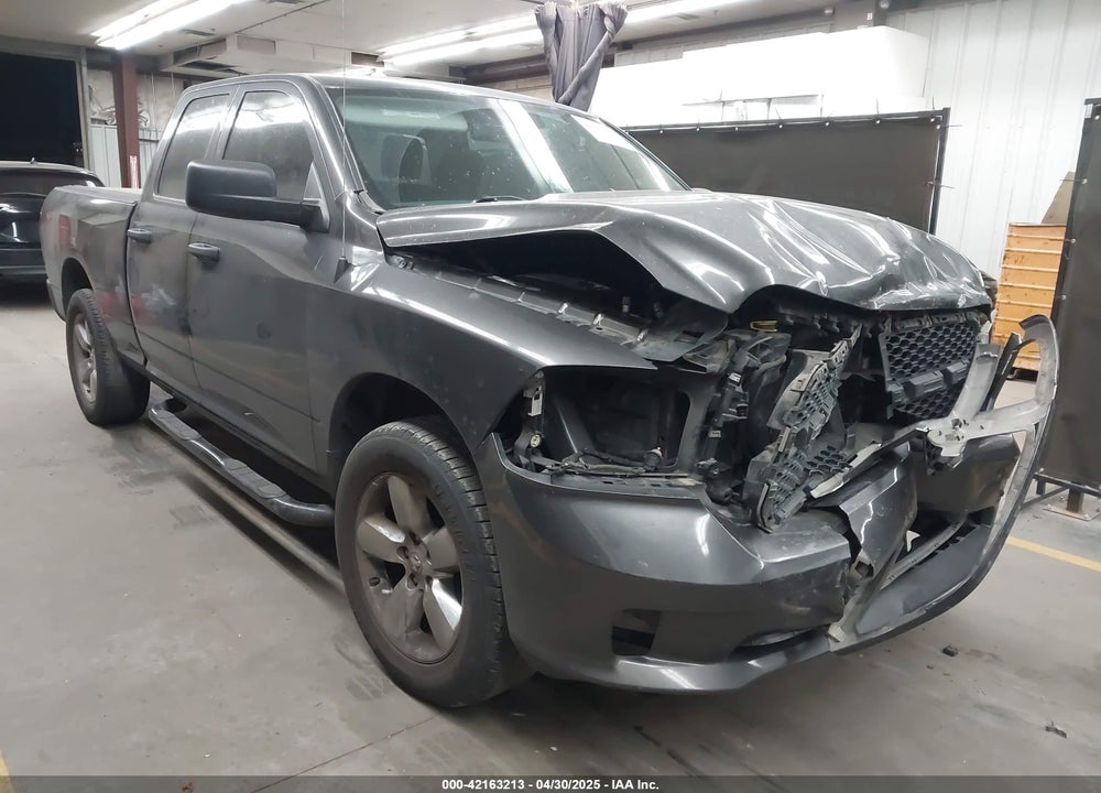 2019 RAM 1500 CLASSIC EXPRESS  4X4 6'4" BOX VIN: 1C6RR7FG6KS625365