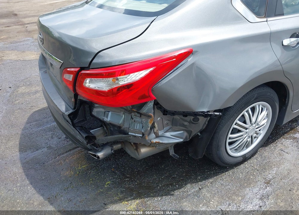 2016 NISSAN ALTIMA VIN: 1N4AL3AP2GN331996