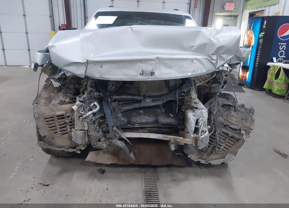 2021 JEEP GRAND CHEROKEE L VIN: 1C4RJKDG3M8119823