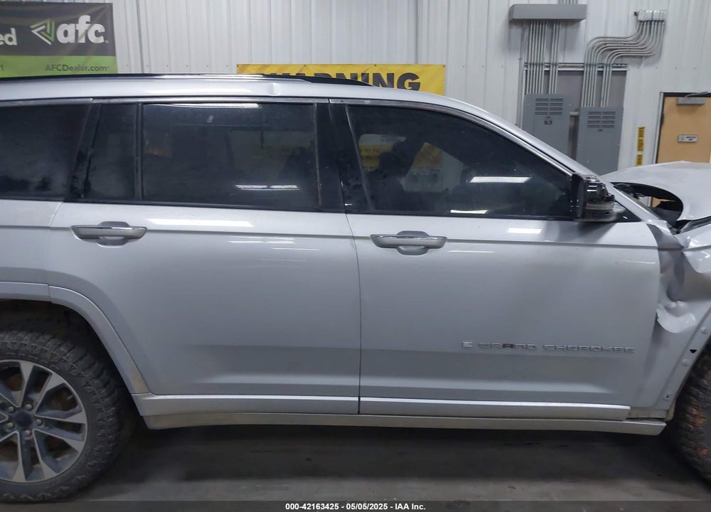 2021 JEEP GRAND CHEROKEE L VIN: 1C4RJKDG3M8119823