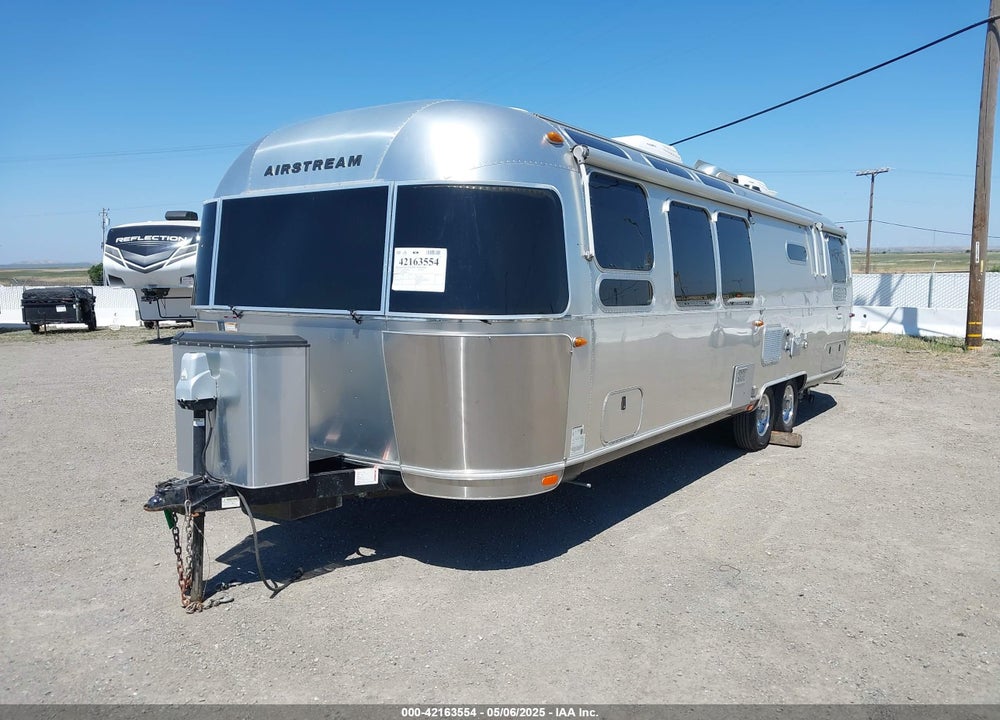 2018 AIRSTREAM OTHER VIN: 1STJFYP23JJ541307