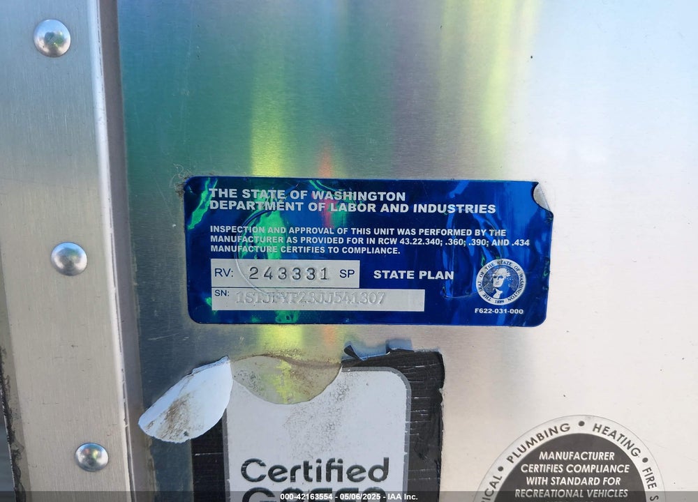 2018 AIRSTREAM OTHER VIN: 1STJFYP23JJ541307