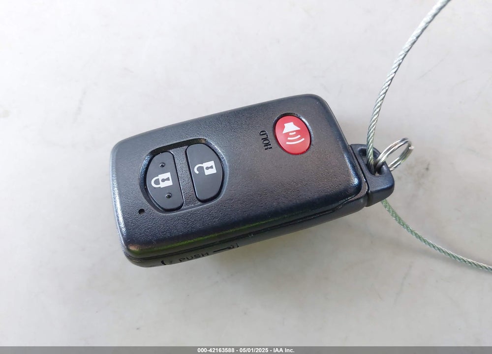 2013 TOYOTA PRIUS THREE VIN: JTDKN3DU6D5686658