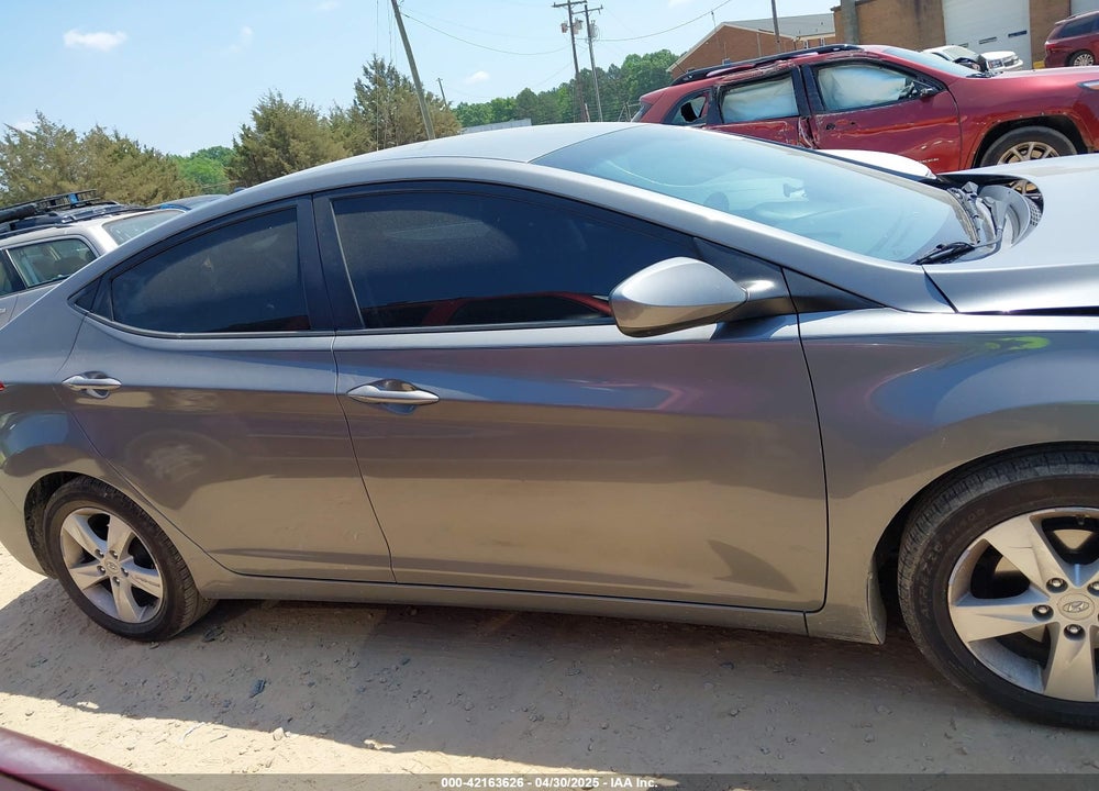 2013 HYUNDAI ELANTRA VIN: 5NPDH4AE4DH417819