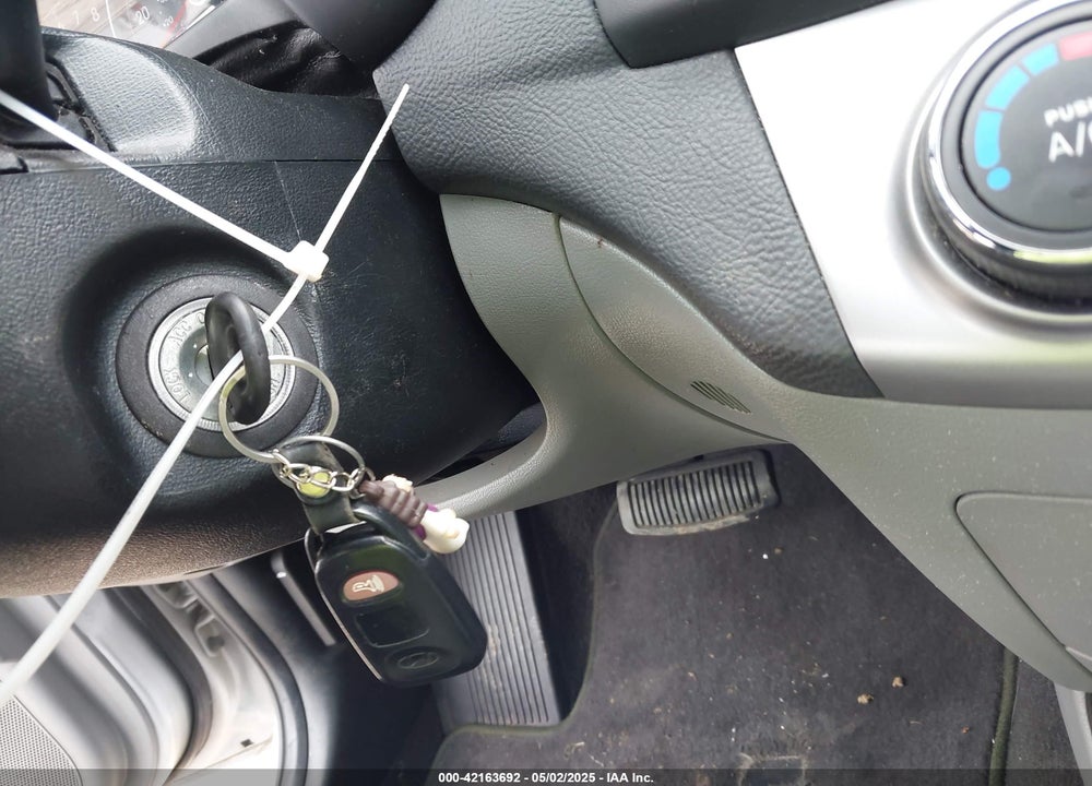 2010 HYUNDAI ELANTRA VIN: KMHDU4AD5AU826654