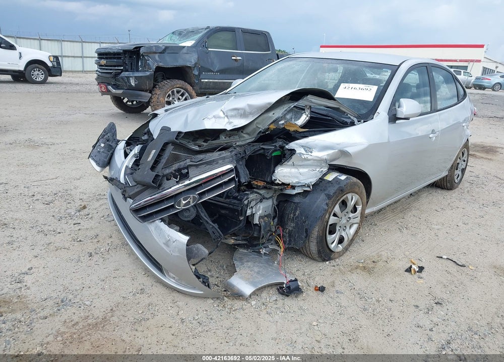 2010 HYUNDAI ELANTRA VIN: KMHDU4AD5AU826654
