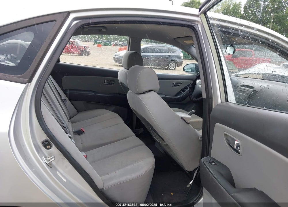 2010 HYUNDAI ELANTRA VIN: KMHDU4AD5AU826654
