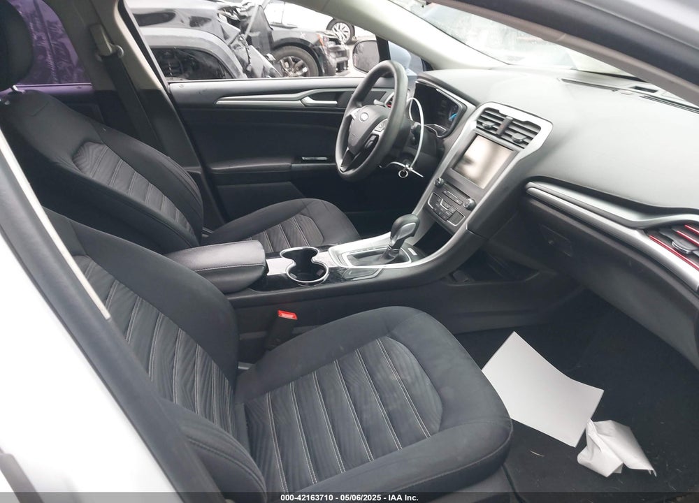 2016 FORD FUSION SE VIN: 3FA6P0H72GR216018