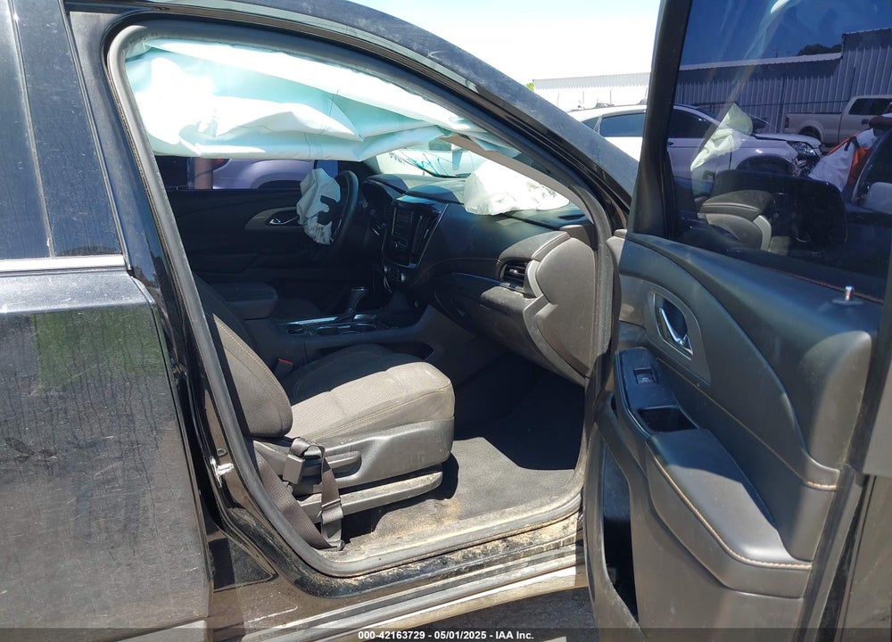 2020 CHEVROLET TRAVERSE FWD LS VIN: 1GNERFKW9LJ167429