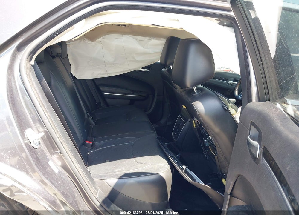 2017 CHRYSLER 300C VIN: 2C3CCAEG7HH565129