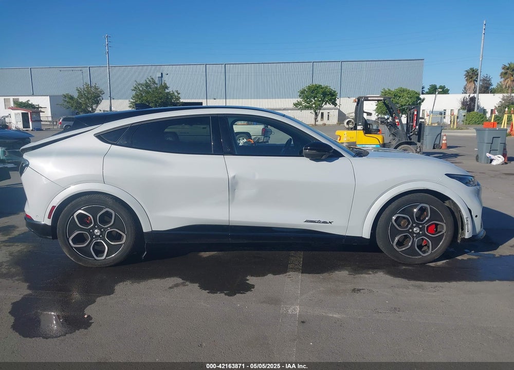 2023 FORD MUSTANG MACH-E VIN: 3FMTK4SE4PMA54704