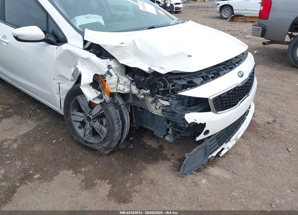 2018 KIA FORTE VIN: 3KPFL4A75JE257555